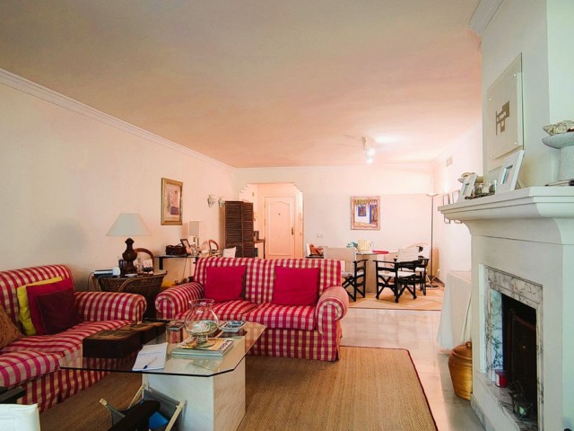 Apartment, Guadalmina Baja, R5484490