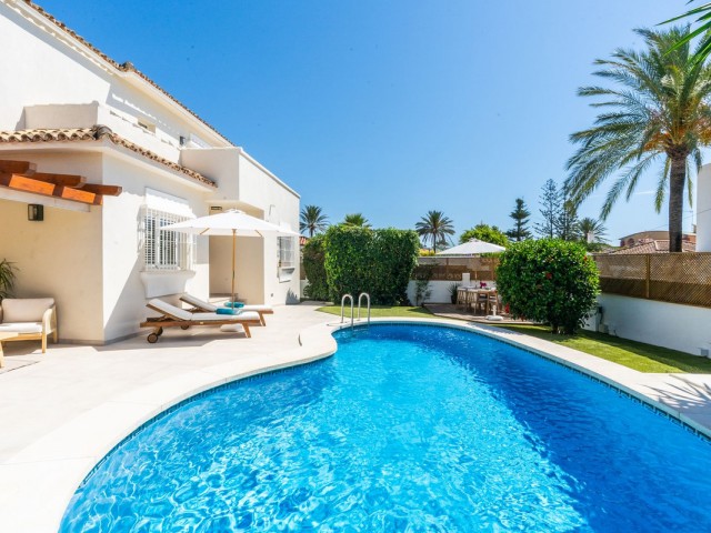 Villa, Marbesa, R5488297