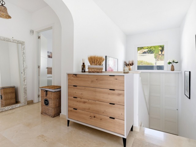 4 Bedrooms Villa in Cerros del Aguila