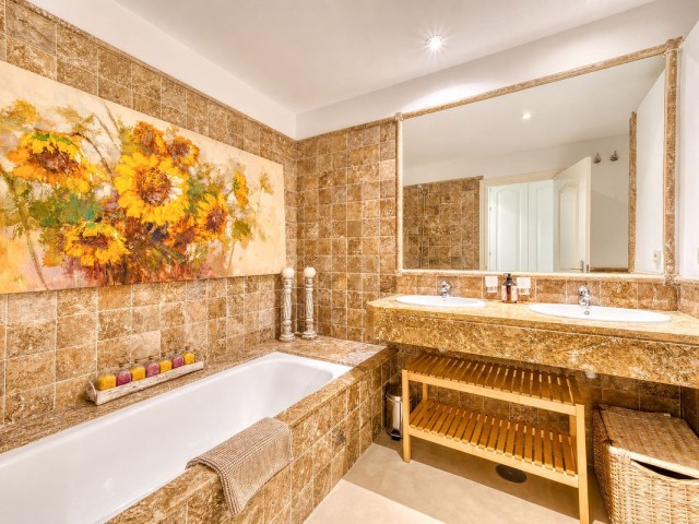 Apartamento con 2 Dormitorios  en Los Flamingos