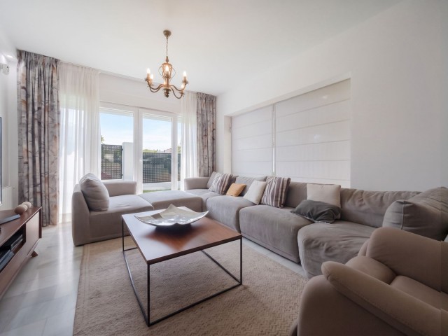 4 Slaapkamer Rijtjeshuis in Reserva de Marbella