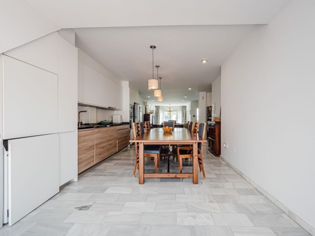 4 Slaapkamer Rijtjeshuis in Reserva de Marbella