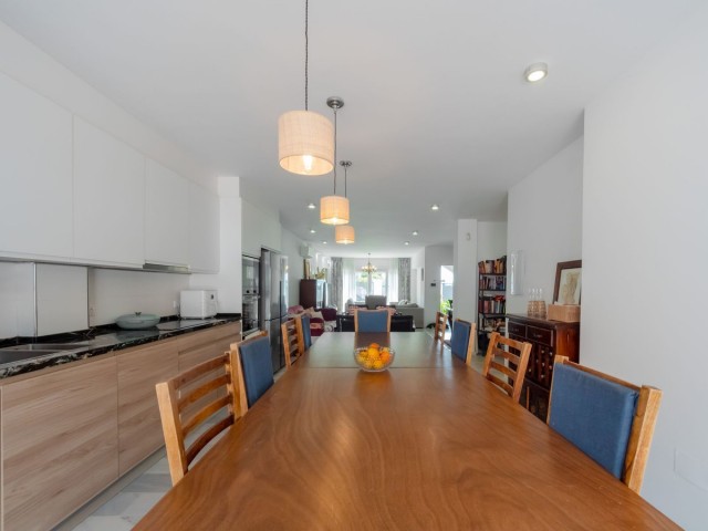 4 Slaapkamer Rijtjeshuis in Reserva de Marbella