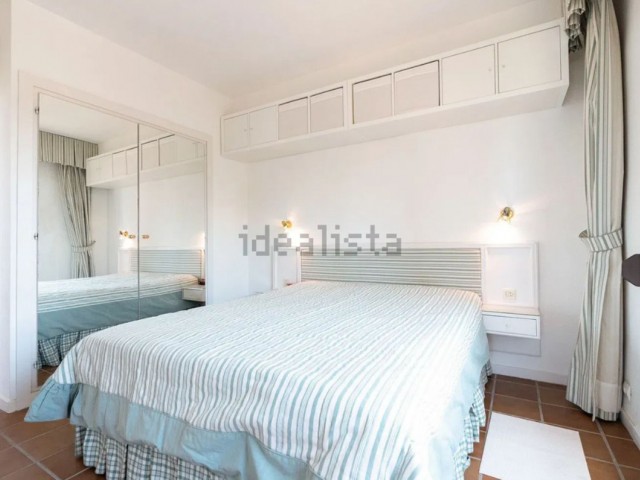 2 Bedrooms Apartment in Nueva Andalucía