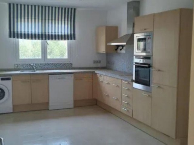 Apartment, San Roque, R5491723