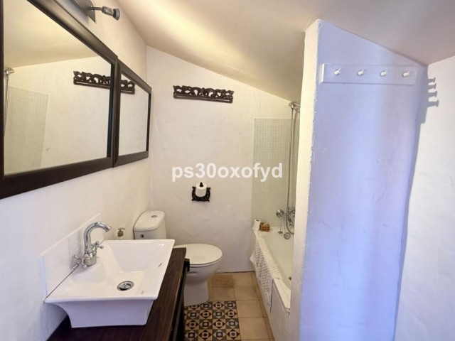 Adosado, Casares Pueblo, R5495308
