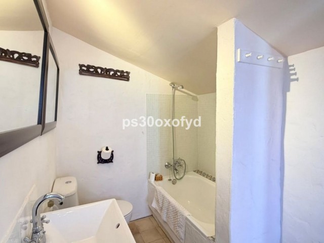 Adosado, Casares Pueblo, R5495308