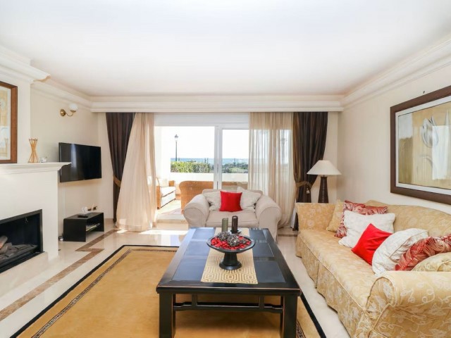 Apartment, Los Monteros, R5253046