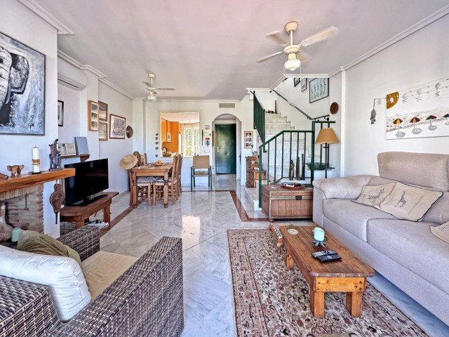 Townhouse, Cabopino, R5469154