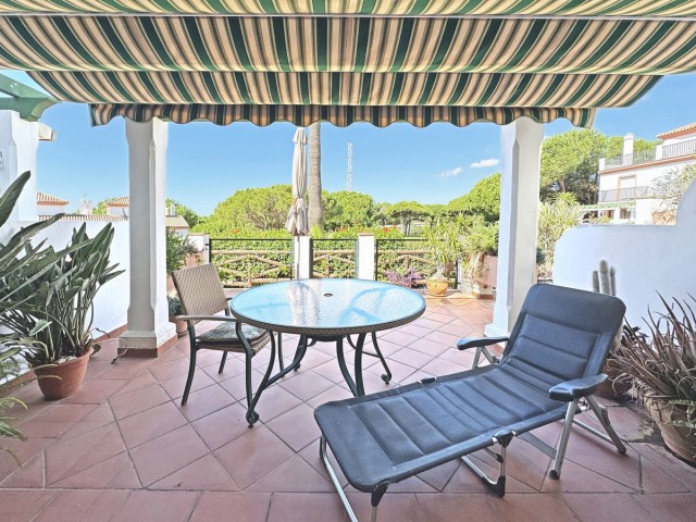 2 Bedrooms Townhouse in Cabopino