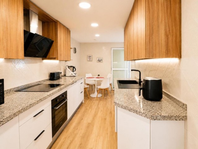 Apartment, Elviria, R5492269