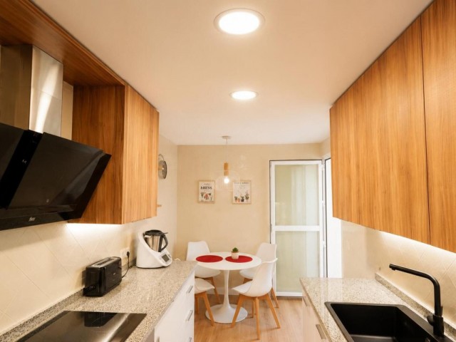 Apartment, Elviria, R5492269