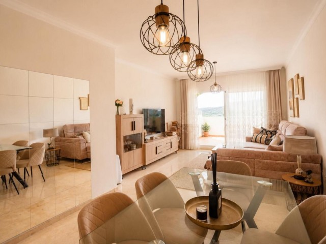 2 Bedrooms Apartment in Elviria