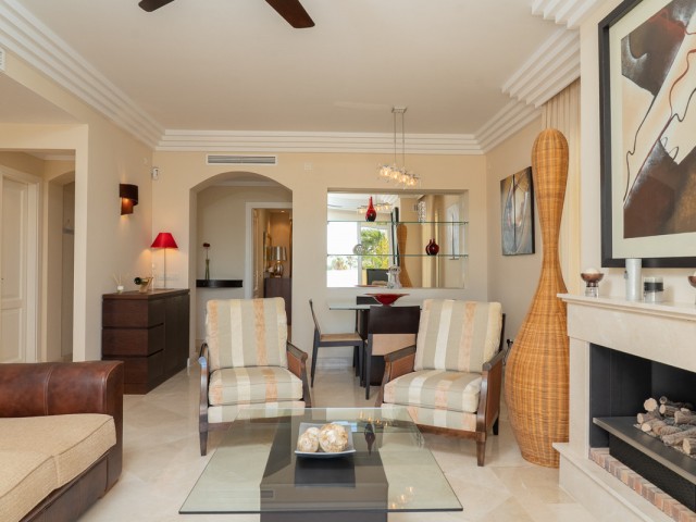 2 Bedrooms Apartment in Casares