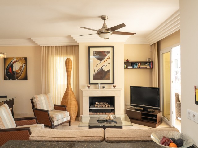 2 Bedrooms Apartment in Casares