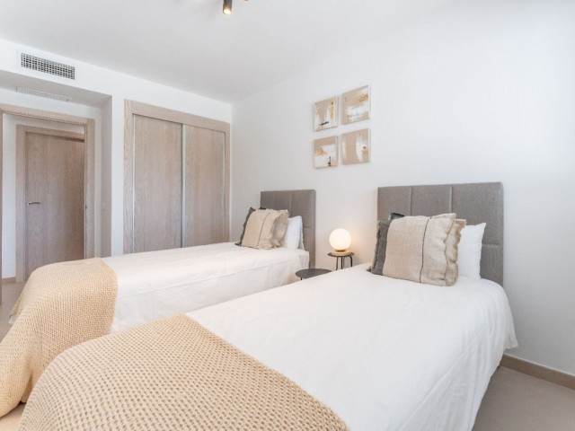 2 Bedrooms Apartment in La Duquesa