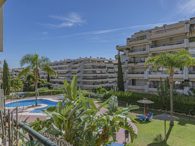 Apartment, Guadalmina Alta, R5496826