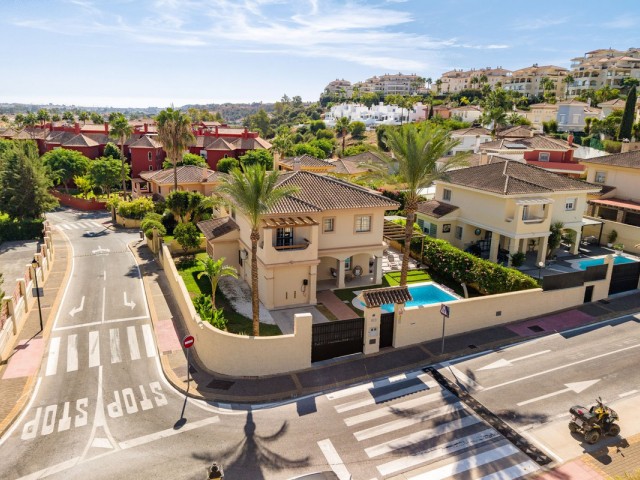 Villa con 4 Dormitorios  en La Cala Hills