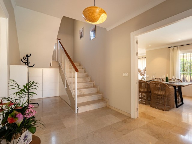 Villa con 4 Dormitorios  en La Cala Hills