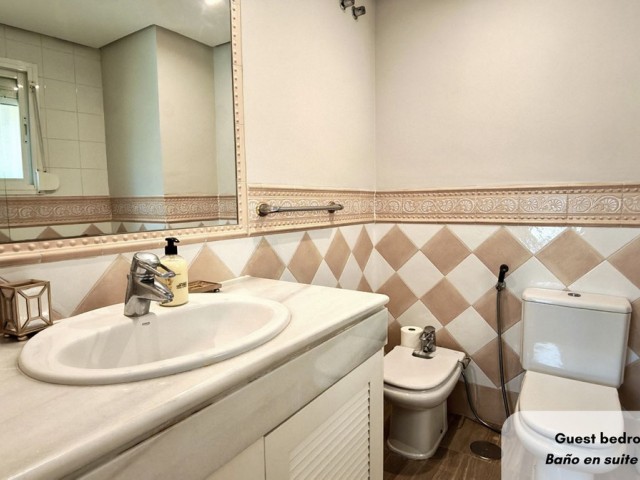 Apartamento con 3 Dormitorios  en Bahía de Marbella