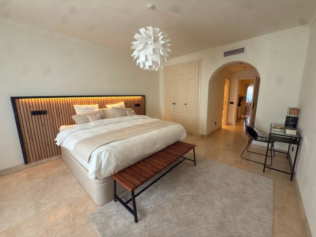 Apartment, Sierra Blanca, R5499535
