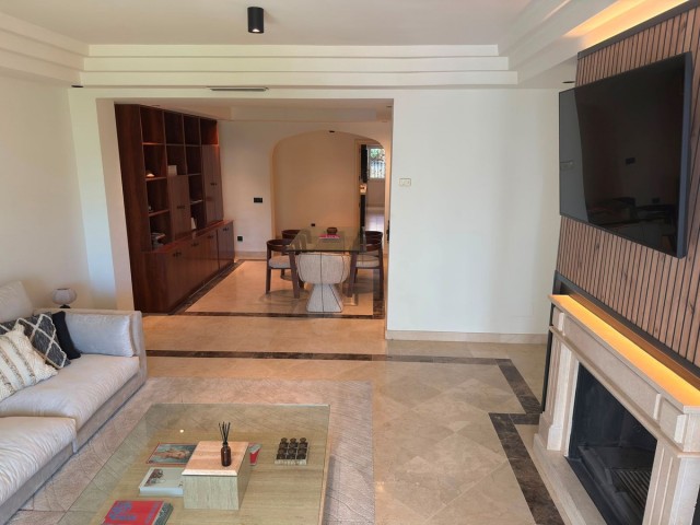 3 Bedrooms Apartment in Sierra Blanca