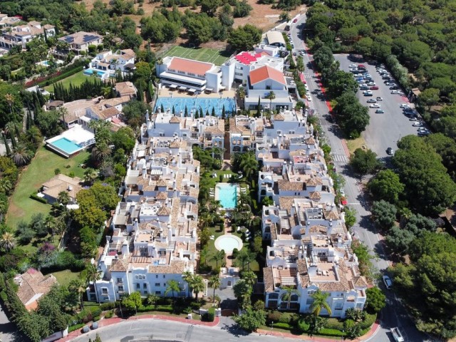 3 Bedrooms Apartment in Sierra Blanca
