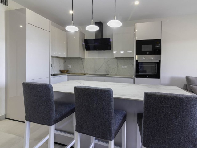 Apartamento con 3 Dormitorios  en Los Flamingos