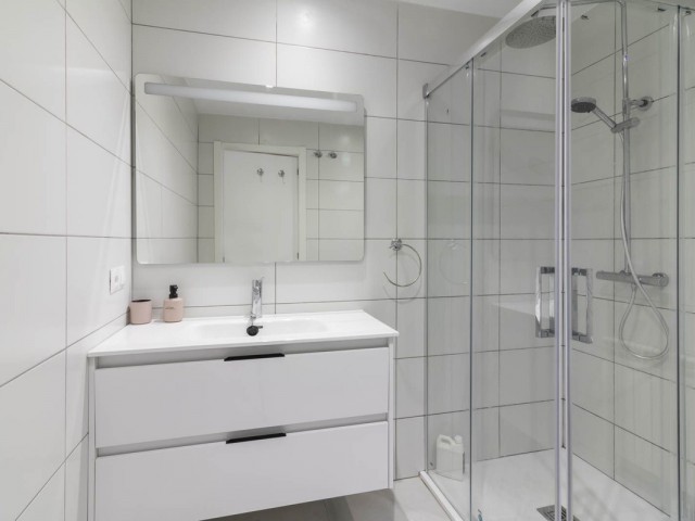Apartamento con 3 Dormitorios  en Los Flamingos
