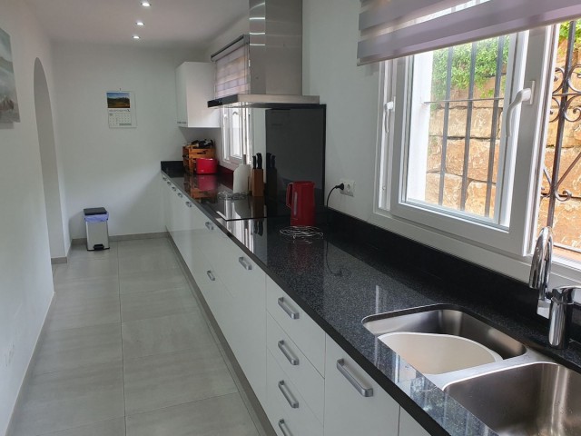 2 Bedrooms Apartment in El Paraiso