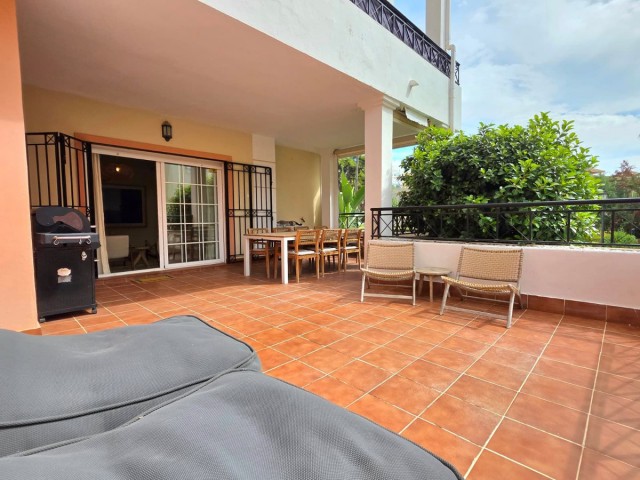 Apartamento con 3 Dormitorios  en Aloha