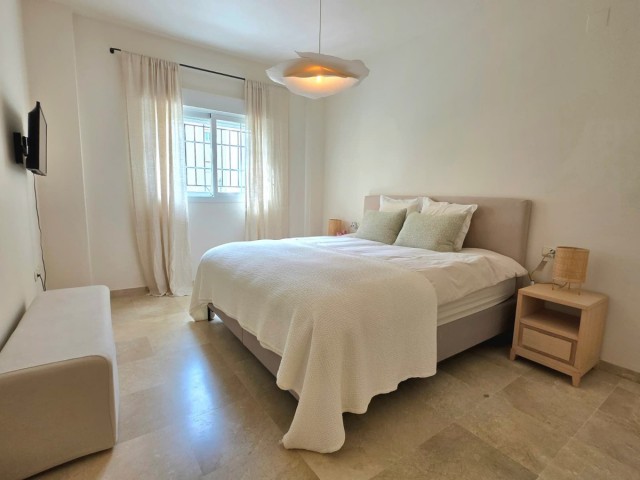 Apartamento con 3 Dormitorios  en Aloha