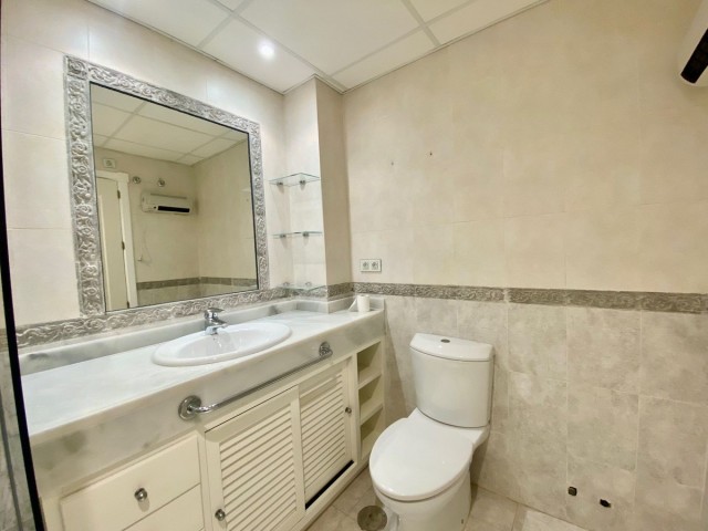 Apartamento con 2 Dormitorios  en Hacienda del Sol