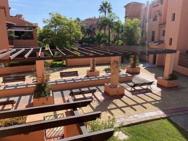 Apartamento con 2 Dormitorios  en Hacienda del Sol