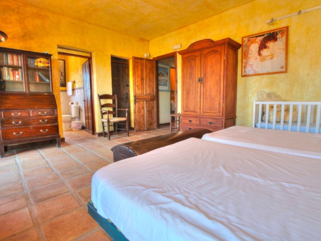 Villa con 4 Dormitorios  en Entrerrios