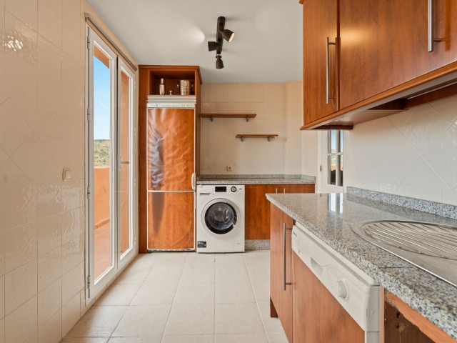 2 Bedrooms Apartment in Elviria