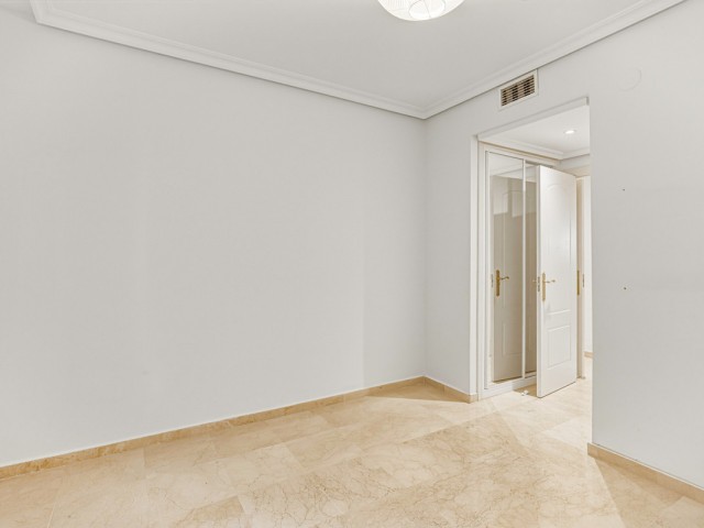 2 Bedrooms Apartment in The Golden Mile