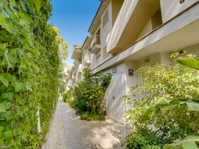 2 Bedrooms Apartment in The Golden Mile
