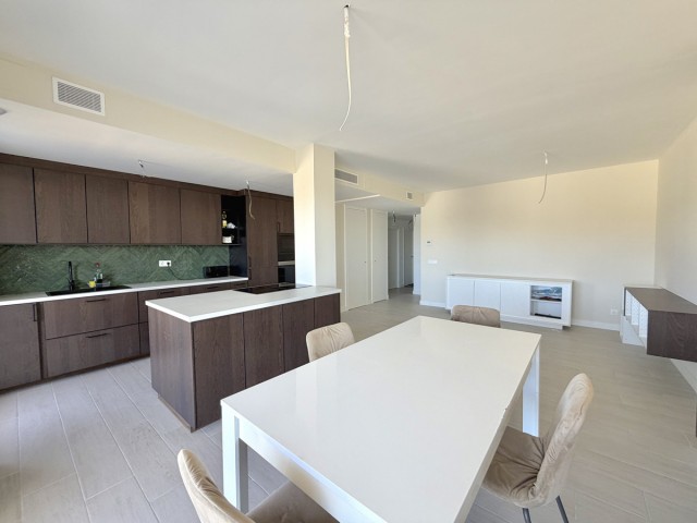 3 Bedrooms Apartment in Estepona