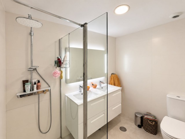 2 Bedrooms Apartment in Fuengirola