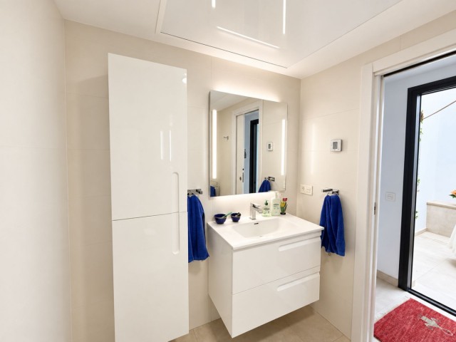 2 Bedrooms Apartment in Fuengirola