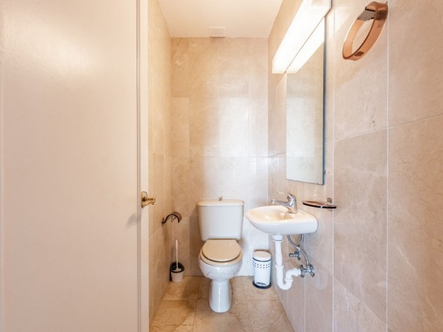 2 Bedrooms Townhouse in El Paraiso