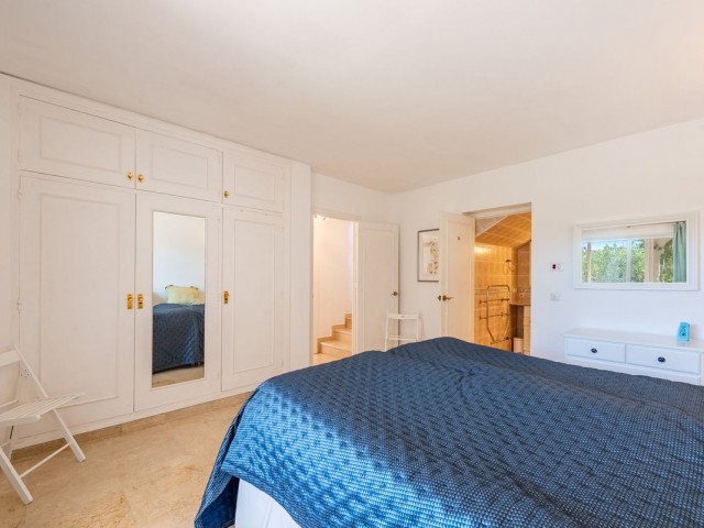 2 Bedrooms Townhouse in El Paraiso