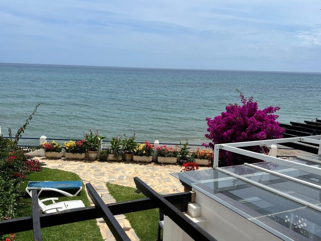 2 Bedrooms Townhouse in Calahonda