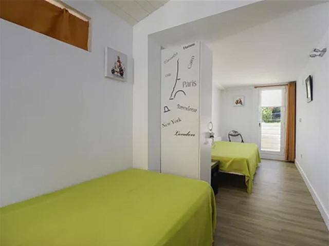 Villa avec 3 Chambres  à Nueva Andalucía