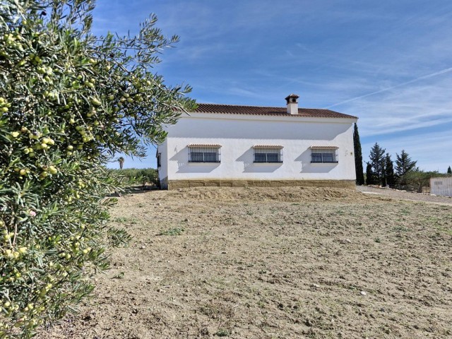 Villa avec 4 Chambres  à Alhaurín el Grande